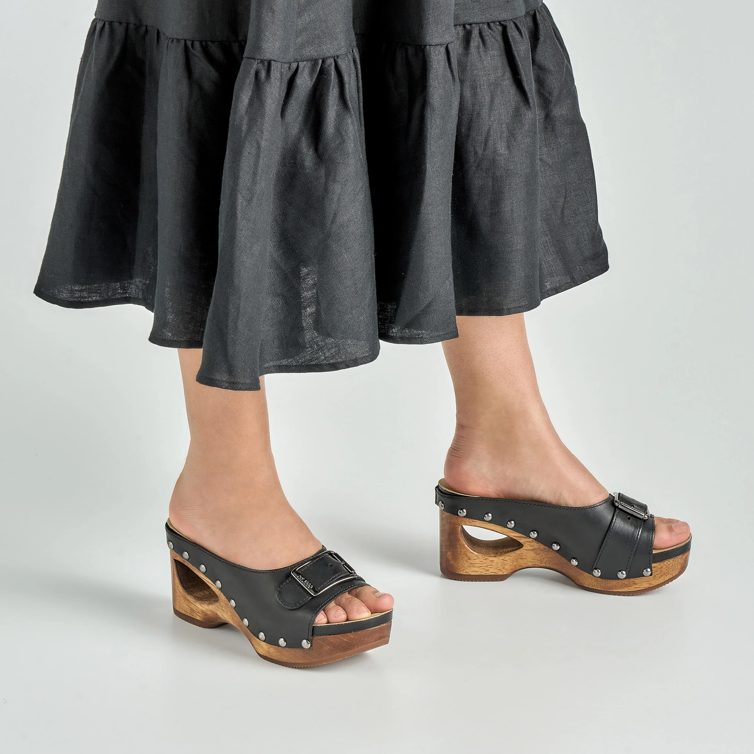 1319-adeline-black-calf-wood-1.webp Adeline Black Calf Wood