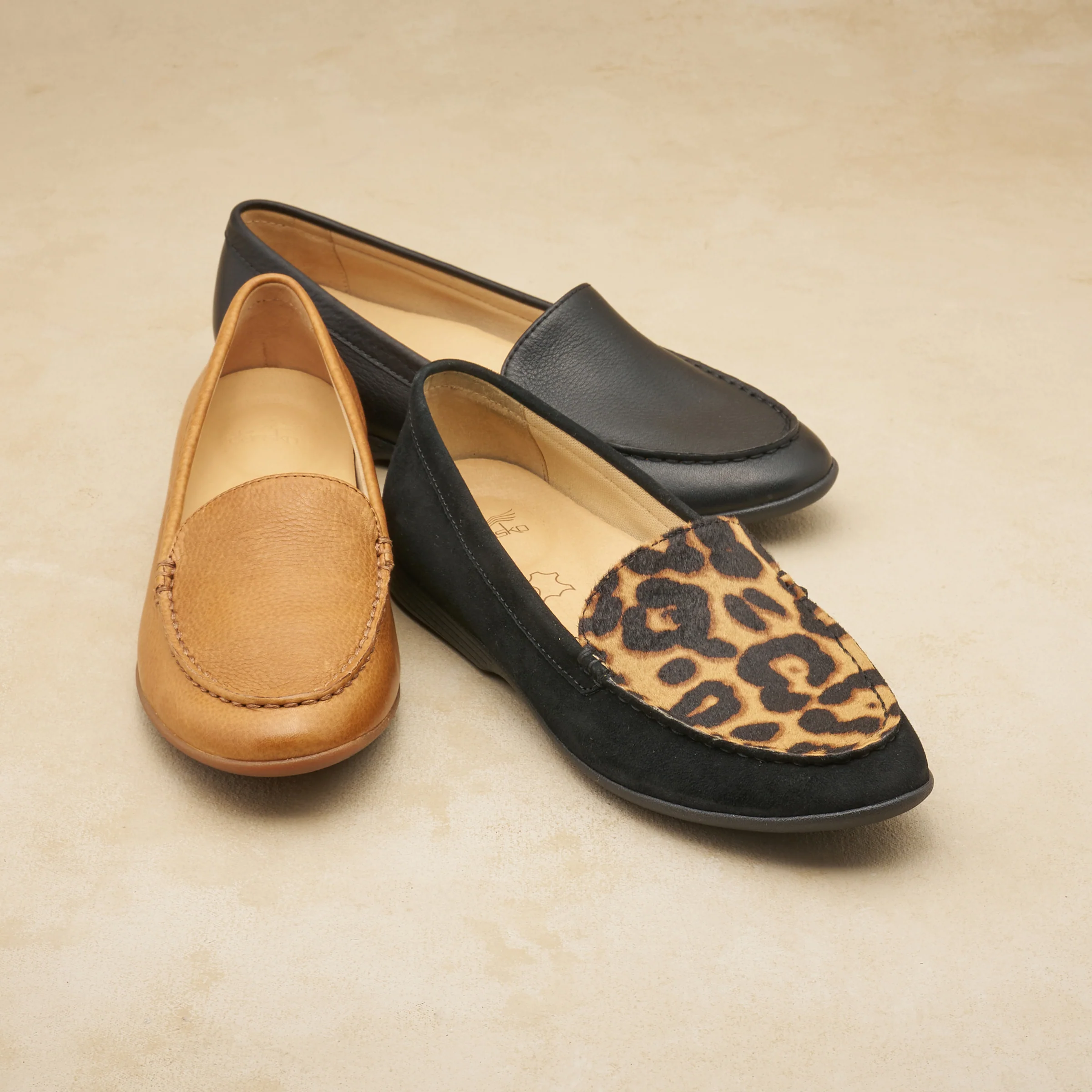 2156-lorri-black-tumbled-5.webp Lorri Black Tumbled