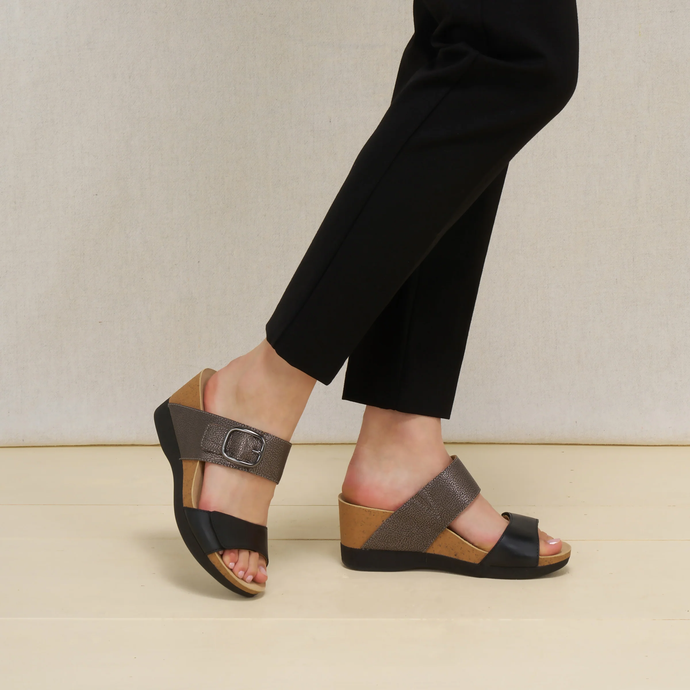 3479-shannon-pewter-taupe-leather-2.webp Shannon Pewter/Taupe Leather